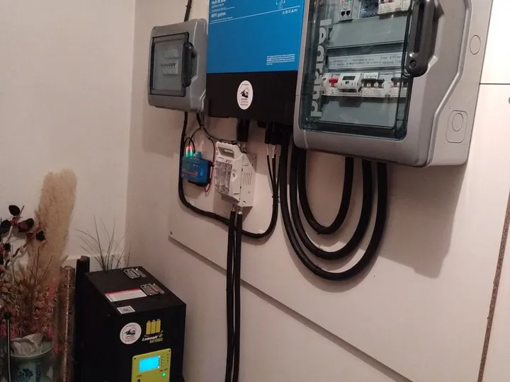 Batterie Lemoult’e et onduleur Victron