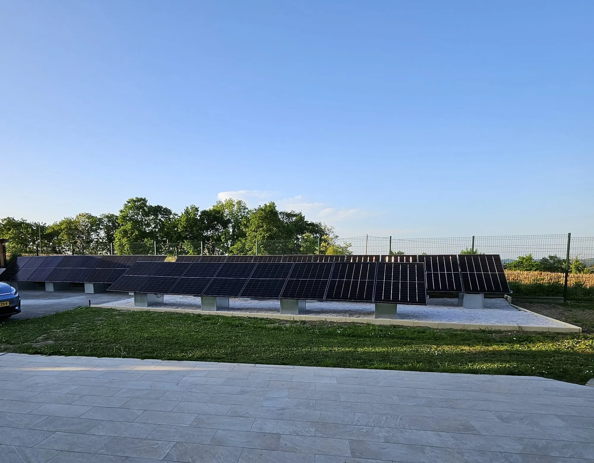 Centrale photovoltaïque posée au sol